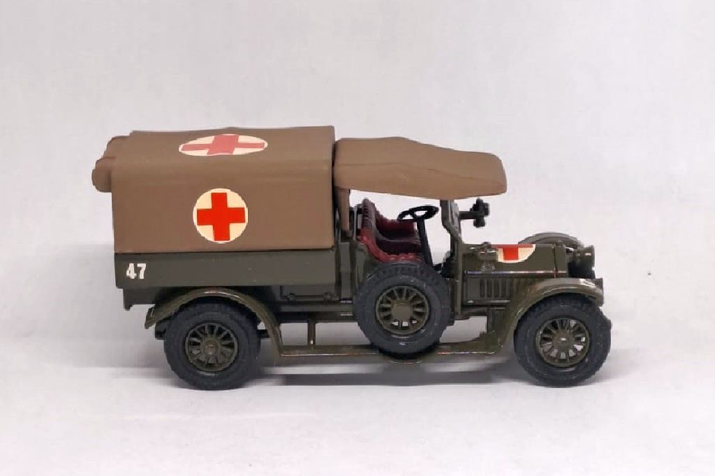 AC140(1); Army Ambulance; 1918 Crossley Lorry